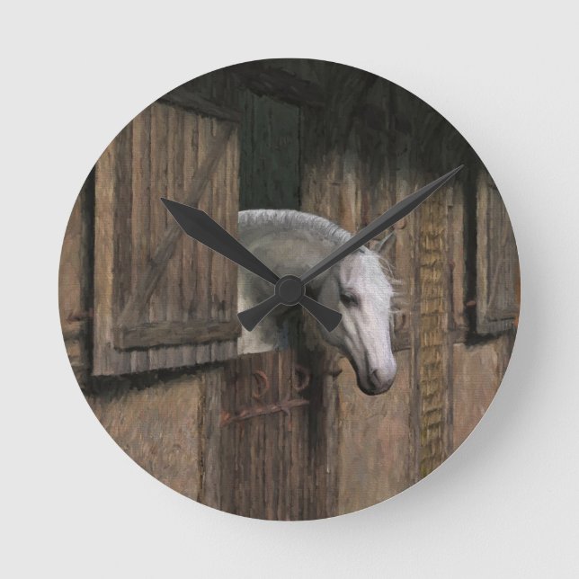 Grey Horse at the Stable Door Runde Wanduhr (Vorderseite)