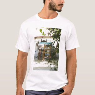 GRIECHENLAND, KRETA, Provinz Hania, Vamos: Cafétis T-Shirt