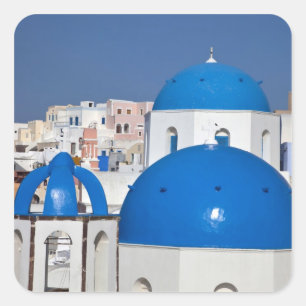 Griechenland, Santorini. Glockenturm und blaue Kup Quadratischer Aufkleber