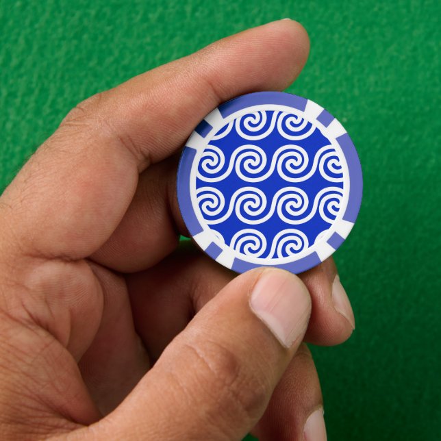 Griechisch Meander Key Waves Muster blau Pokerchips (Hand)