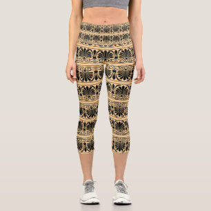 Griechisches mediterranes Arabeskenmuster Braun Capri Leggings