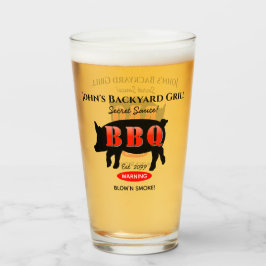 Grill-GRILLEN-Pint-Beer im Hinterhof Glas