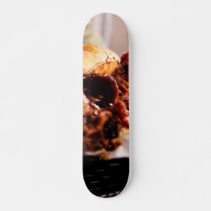GRILLEN Rindfleisch-Bruststück-Sandwich Skateboard