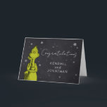 Grinch Chalkboard Babydusche Karte<br><div class="desc">Mit dieser "Grinch Chalkboard Baby Shower" Karte können Sie Ihre Babydusche mit einer spielerischen, grinchy Drehung feiern. Diese skurrile Karte mit dem schelhaften Grinch von How the Grinch Stole Weihnachten eignet sich hervorragend für die Einladung von Gästen oder das Versenden von speziellen Notizen für eine Babydusche im Grinch-Design. Das Chalkboard-Design...</div>