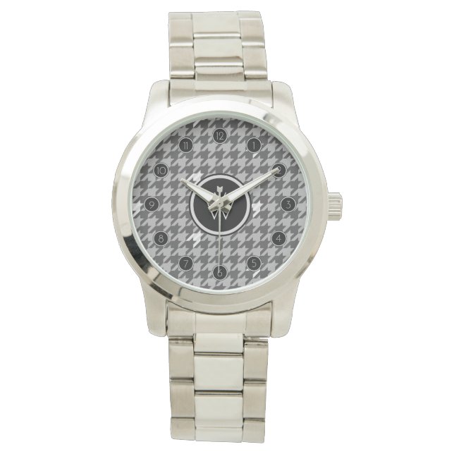 Gris avec montre de pied de cheminée en argent (devant)