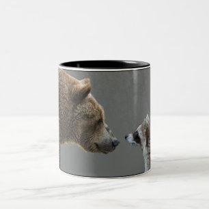 Grizzle Bär trifft Waschbären Zweifarbige Tasse