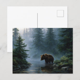Grizzly Bear Misty Forest Postkarte