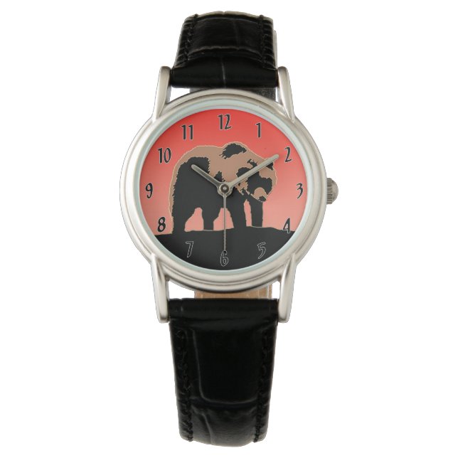 Grizzlybär bei Sonnenuntergang - Original Wildlife Armbanduhr (Vorderseite)