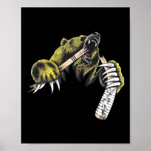Grizzlybär platzt durch den beißenden Hockeyschläg Poster