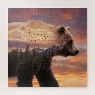 Grizzlybär und Bergszene Doppelbelichtung