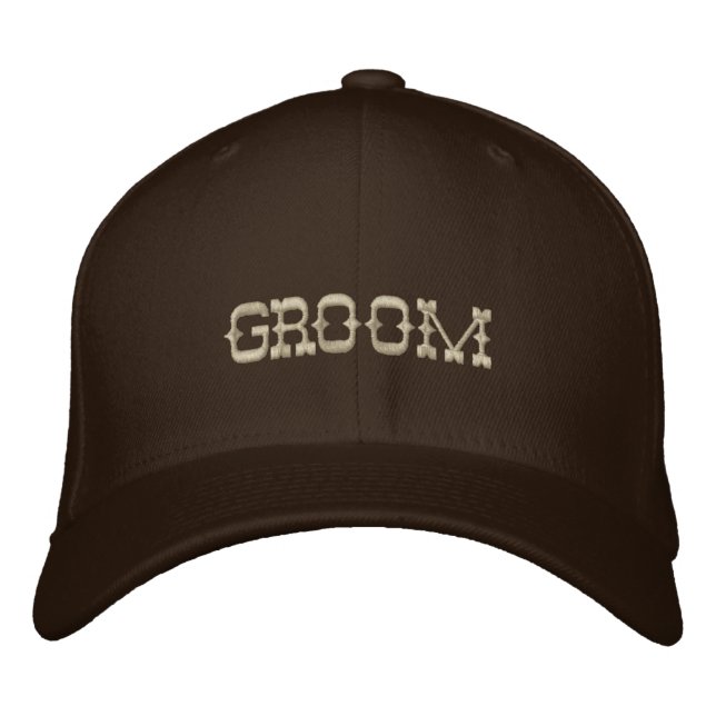 Groom-Baseballkappe in Schokoladenbraun Bestickte Baseballkappe (Vorderseite)