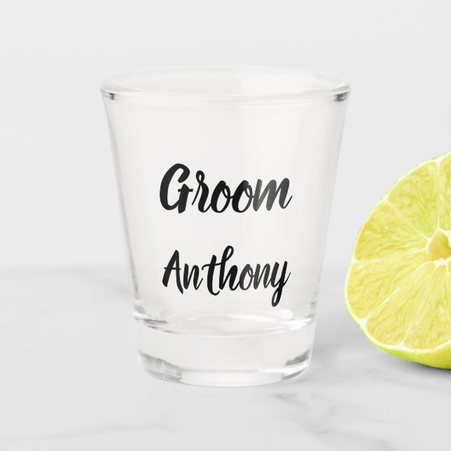 Groom Black and White Individuelle Name Geschenke  Schnapsglas (Vorderseite)