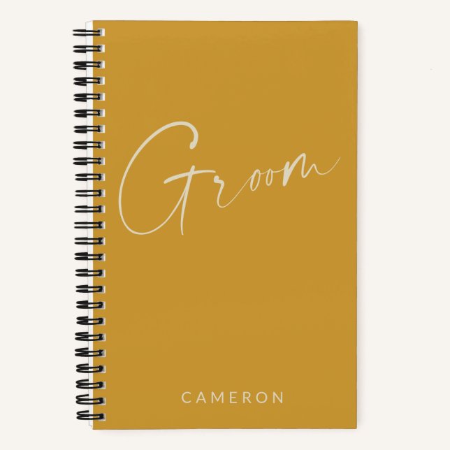 Groom | Chic Minimalistisch Gelb Personalisiert Notizbuch (Vorderseite)