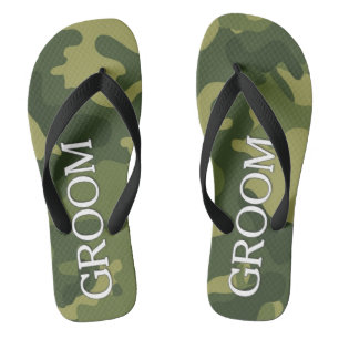 Groom mit grünem Camoflauge Muster Flip Flops