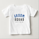 Groom Squad | Moderner Bachelor Trauzeuge Stilvoll Baby T-shirt<br><div class="desc">Niedliches, einfaches, stilvolles "Groom Squad" Zitat-Baby-Jungs-Shirt mit moderner, minimalistischer Typografie in Schwarz und Marineblau in einem coolen trendigen Stil. Der Slogan, Name und Rolle kann leicht personalisiert werden mit den Namen Ihrer Bräutigam-Quadrat, zum Beispiel Bräutigam, Trauzeuge, Trauzeuge, Vater des Bräutigams, Page Boy & so weiter! Das perfekte Zusammenspiel, die Koordination...</div>