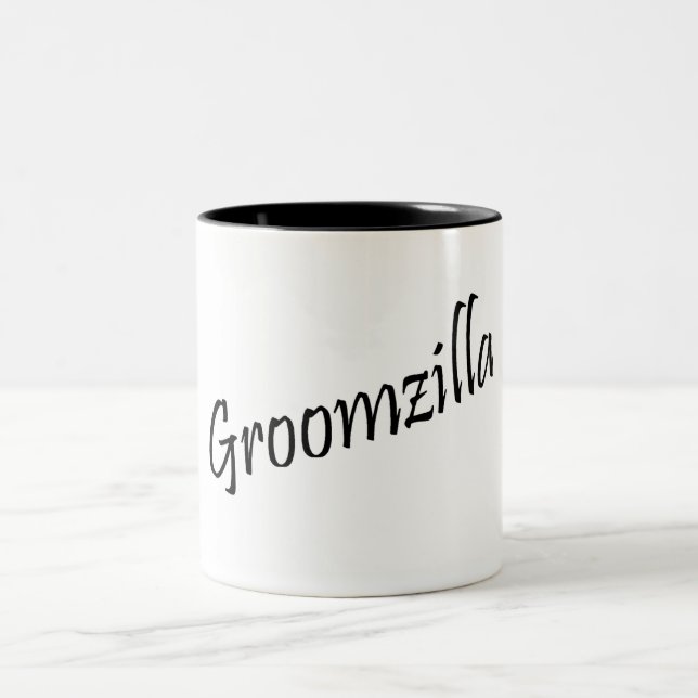 Groomzilla (Schwarzes) Zweifarbige Tasse (Mittel)