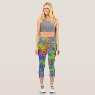 Groovige farbenfrohe Boho-Hippie-Trippy-Regenbogen Capri Leggings