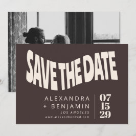 Groovige Retro-Mod-Braun-Einzigartiges Hochzeitsfo Save The Date