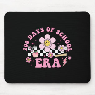 Groovy 100 Days of School Ära Blume 100th Day Tea Mousepad