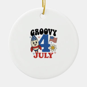 Groovy 4. Juli Raketen Patrioten Shirt Design_1 Keramik Ornament
