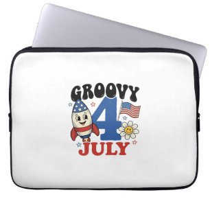 Groovy 4. Juli Raketen-Patriotisches-Shirt-Design_ Laptopschutzhülle