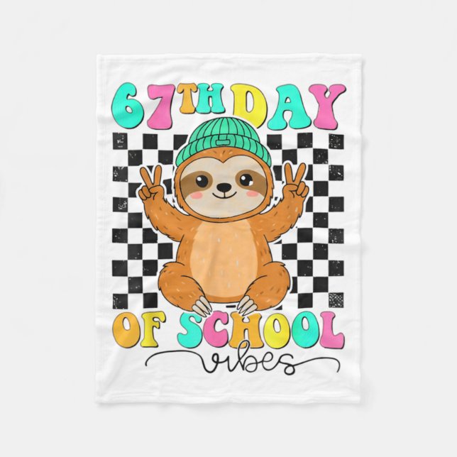 Groovy 67 Days Of School Funny 67 Students Peace S Fleecedecke (Vorderseite)