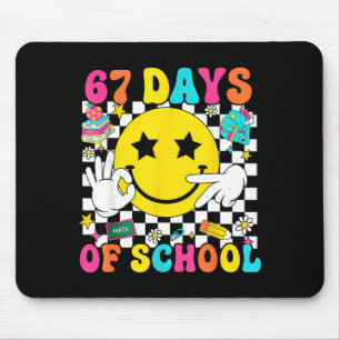 Groovy 67. Schultag 67 Meme Lehrer Junge Mädchen Mousepad