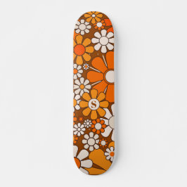 Groovy 70er Retro Blume Brown & Orange w/Initial Skateboard