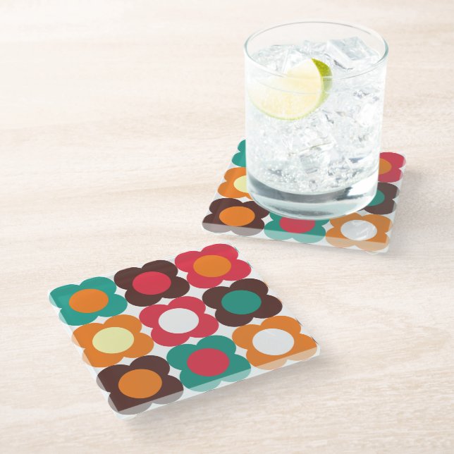 Groovy 70s Retro Flower Pattern | Bold Boho Floral Glasuntersetzer (Schrägansicht)