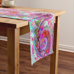Groovy Abstrakt Retro Hot Pink und Blue Swirl Kurzer Tischläufer