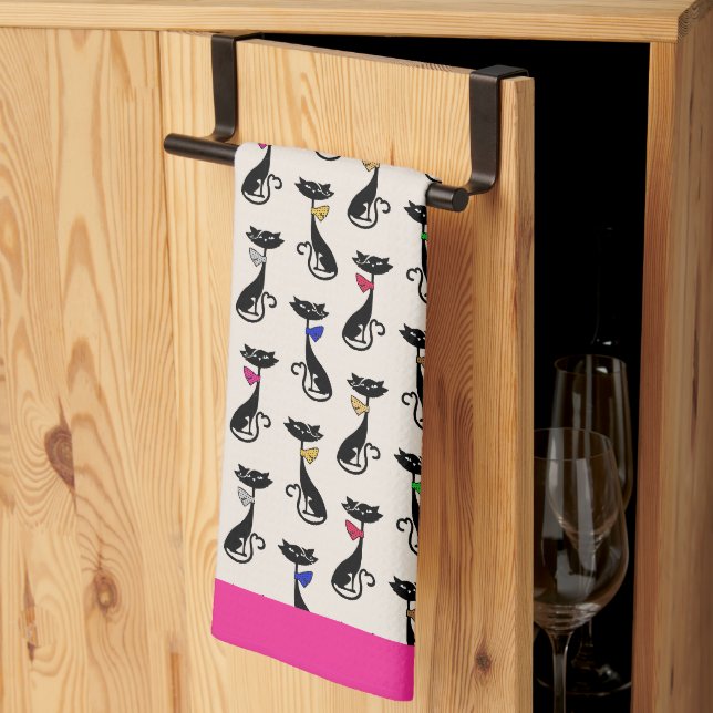 Groovy Black Cats Pink Border Geschirrtuch (Drittel gefaltet)
