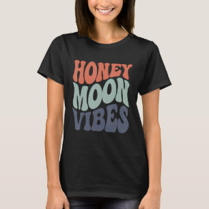 Groovy Flitterwochen Stimmung Boho Hochzeit Verhei T-Shirt