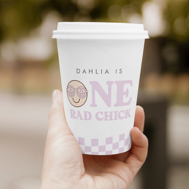 Groovy Girl Checkered Happy Face | 1. Geburtstag Pappbecher (Von Creator hochgeladen)