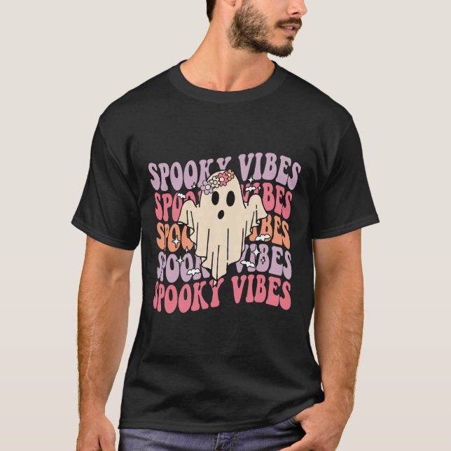 Groovy Halloween Spooky Vibes Retro Floral Ghost C T-Shirt (Vorderseite)