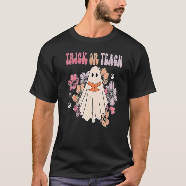 Groovy Halloween Trick or Teach Retro Floral Ghost T-Shirt (Vorderseite)