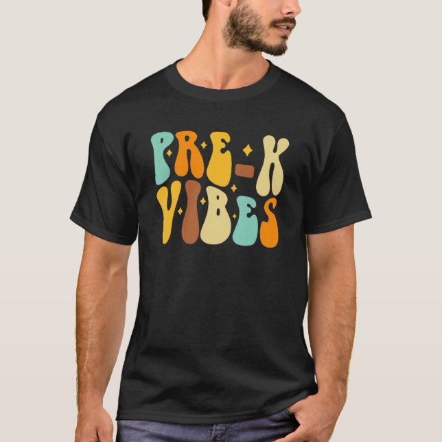 Groovy Hello Pre K Vibes Retro Teachers Kids Back  T-Shirt (Vorderseite)