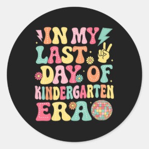 Groovy in meiner letzten Kindergarten-Ära letzter Runder Aufkleber