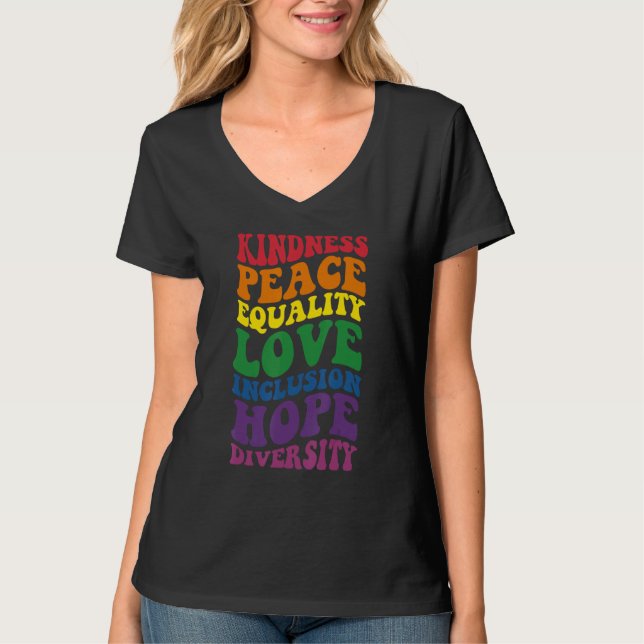 Groovy Kindness Peace Equality Rainbow Flag LGBTQ  T-Shirt (Vorderseite)