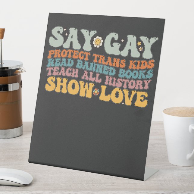 Groovy LGBT Say Gay Protect Trans Kids Read Books Sockelschild (In Situ)