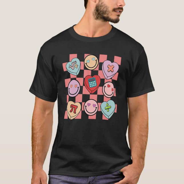 Groovy Mathe Lehrer Valentine's Day Niedlich Heart T-Shirt (Vorderseite)