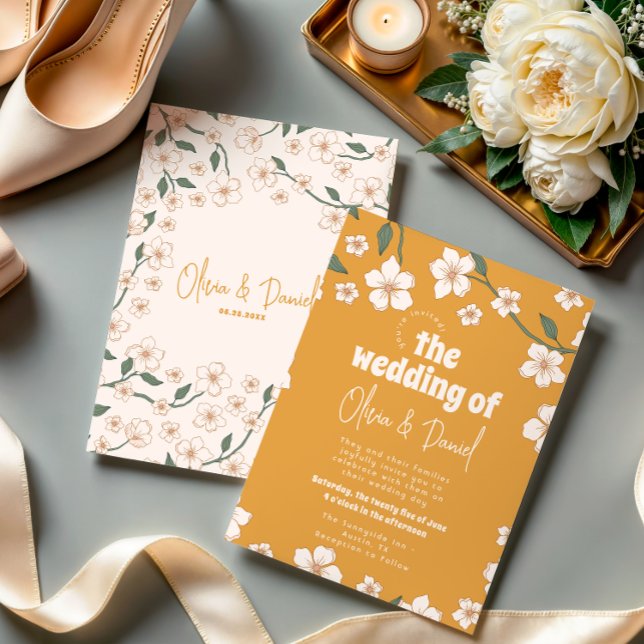 Groovy Mustard Floral Wedding Einladung (Von Creator hochgeladen)
