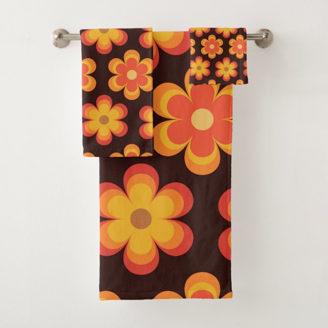 Groovy Retro 70er Orange und Gelbe Blumen Badhandtuch Set (Insitu)