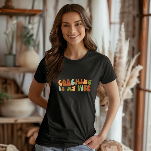 Groovy Retro Coach ist meine Vibe, Coach T-Shirt (Von Creator hochgeladen)
