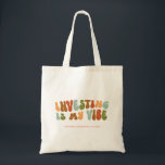 Groovy Retro Investing ist mein Vibe, Finance Mana Tragetasche<br><div class="desc">Retro-Stil "Investing is My Vibe" Tasche für jeden,  der in Finanzanlagen arbeitet.</div>