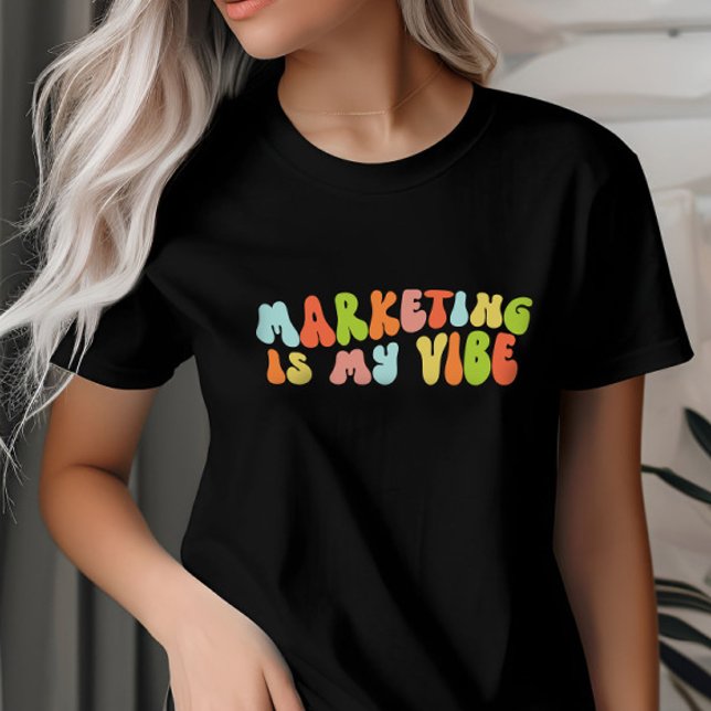 Groovy Retro Marketing ist mein Gesicht, Kommunika T-Shirt (Von Creator hochgeladen)