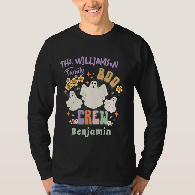 Groovy Retro Matching Familienname Halloween Ghost T-Shirt (Vorderseite)