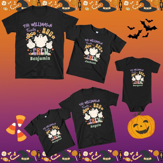 Groovy Retro Matching Familienname Halloween Ghost T-Shirt (Von Creator hochgeladen)