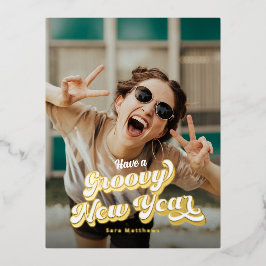 Groovy Retro Typografie glücklich Neues Jahr Folien Feiertagspostkarte