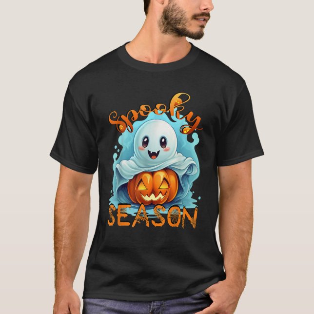 Groovy Spooky Season Cute Ghost Holding Pumpkin Ha T-Shirt (Vorderseite)