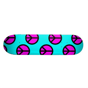 Groovy Teen Hippie Aquamarine und Lila Friedenszei Skateboard